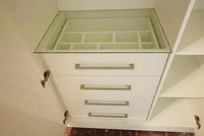 Wardrobe-Drawers Fitted Wardrobes
